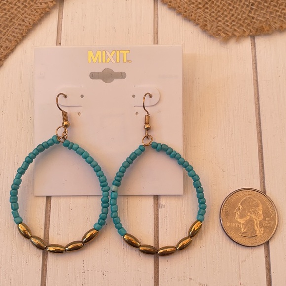 Beautiful Blue and Gold MixIt Earrings - Picture 7 of 8